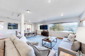 Lake View Chalet